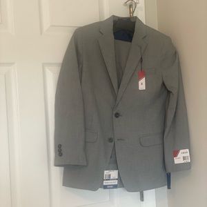 NWT boys IZOD suit - 2 pieces